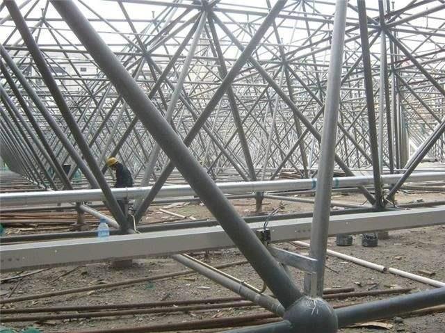 福泉盘点螺栓球网架对选材方面的4点要求
